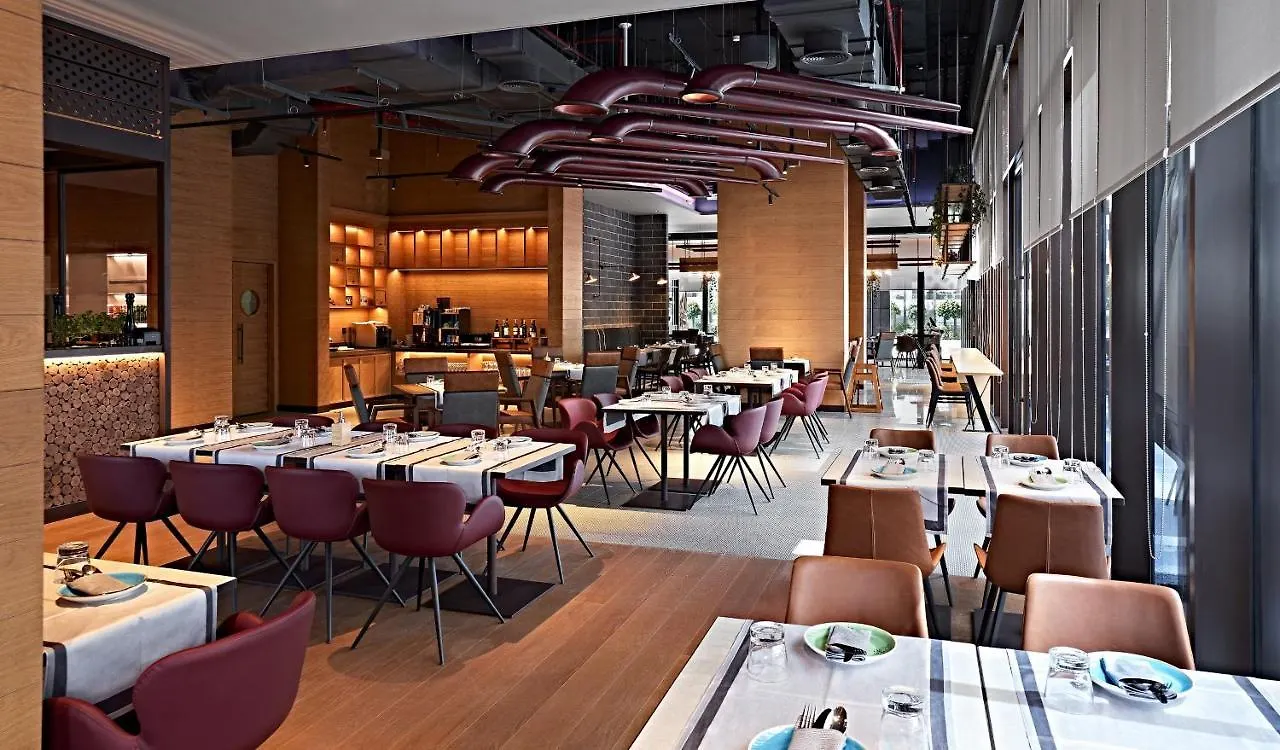 Revier Hotel - Dubai